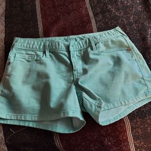 Maurices short 9/10 light green